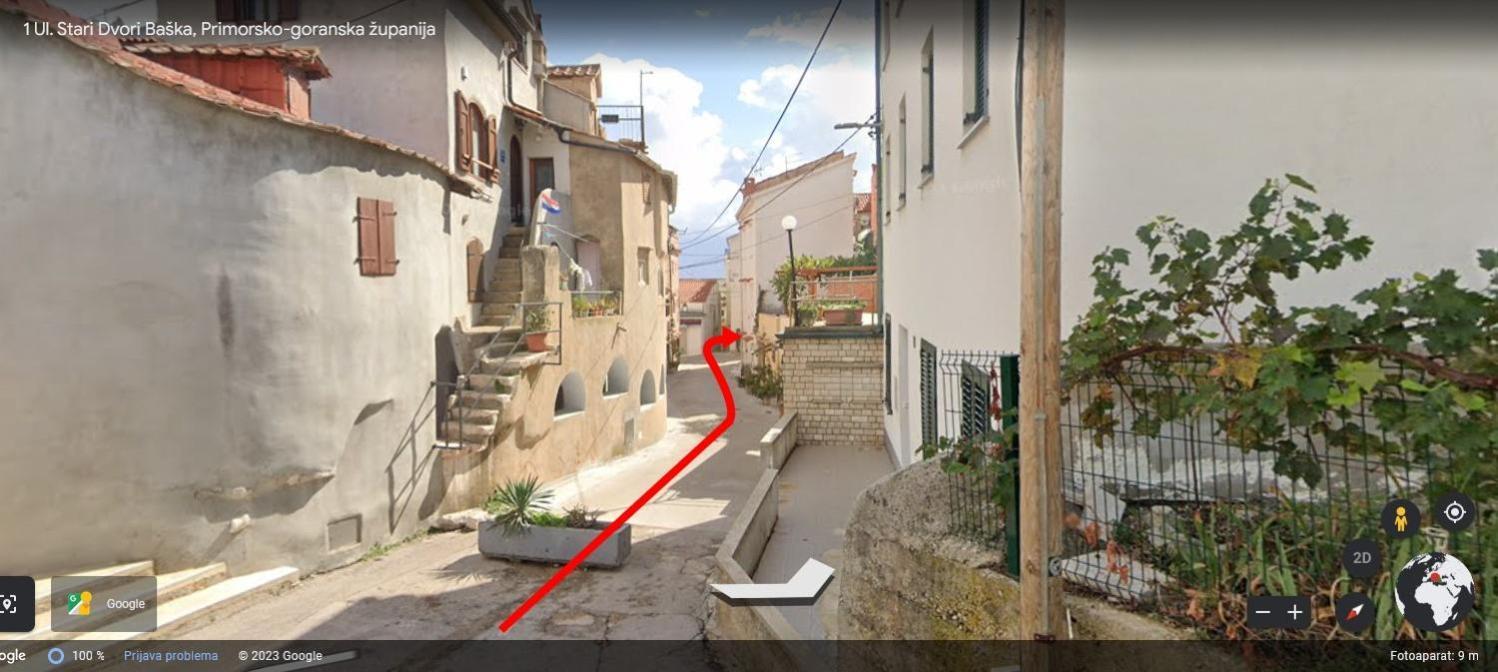 Apartment Fantov Old Town Residence Baska  Bagian luar foto
