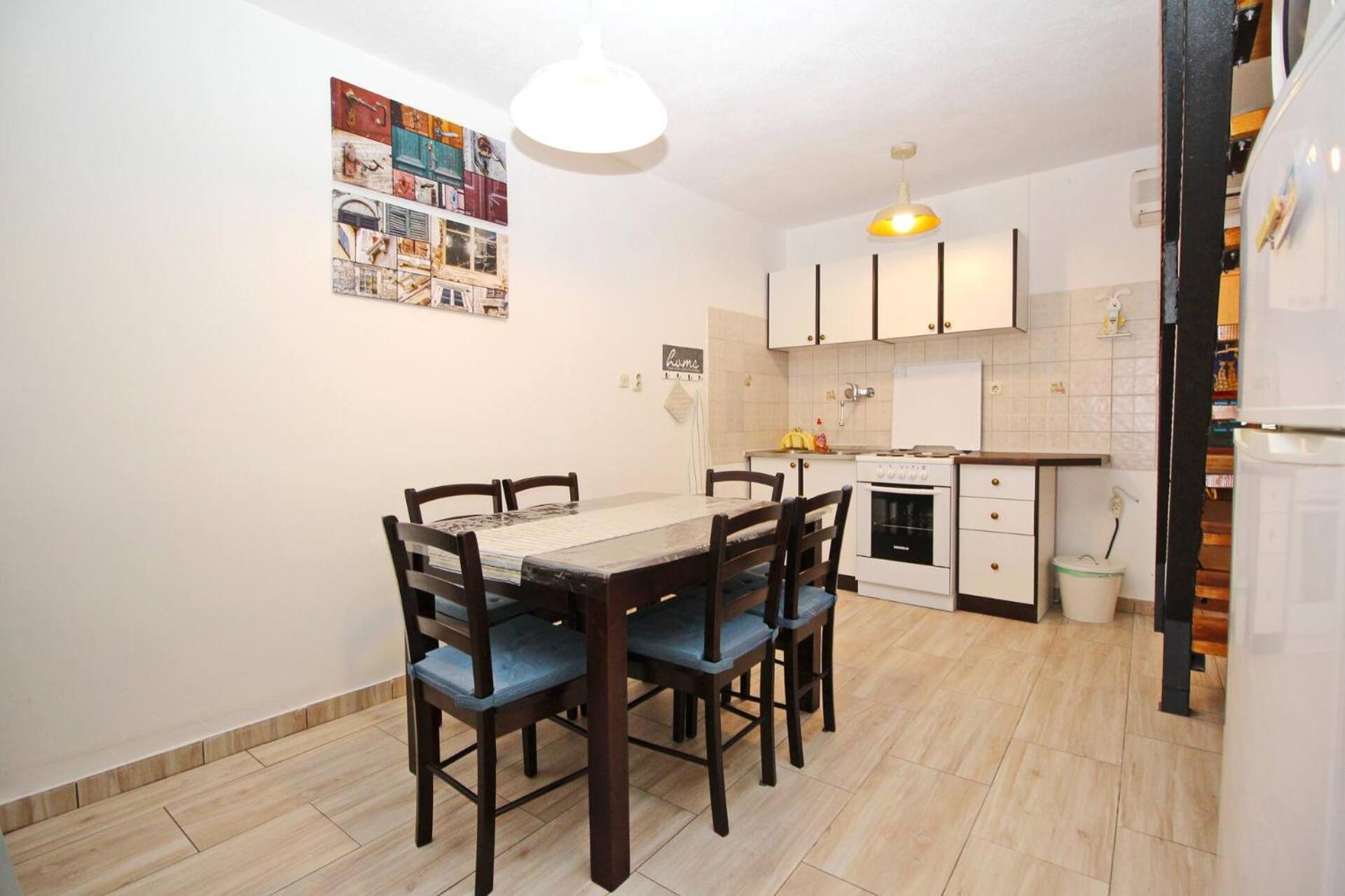 Apartment Fantov Old Town Residence Baska  Bagian luar foto