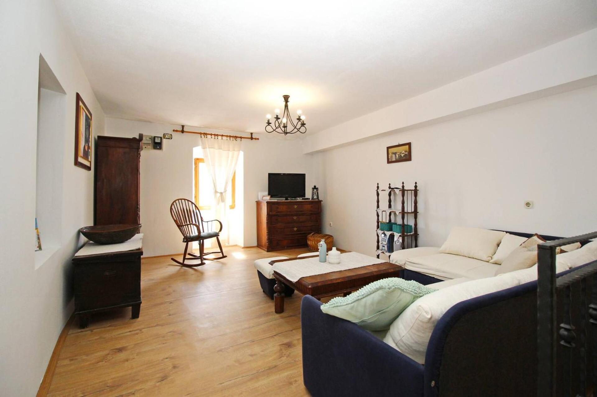 Apartment Fantov Old Town Residence Baska  Bagian luar foto