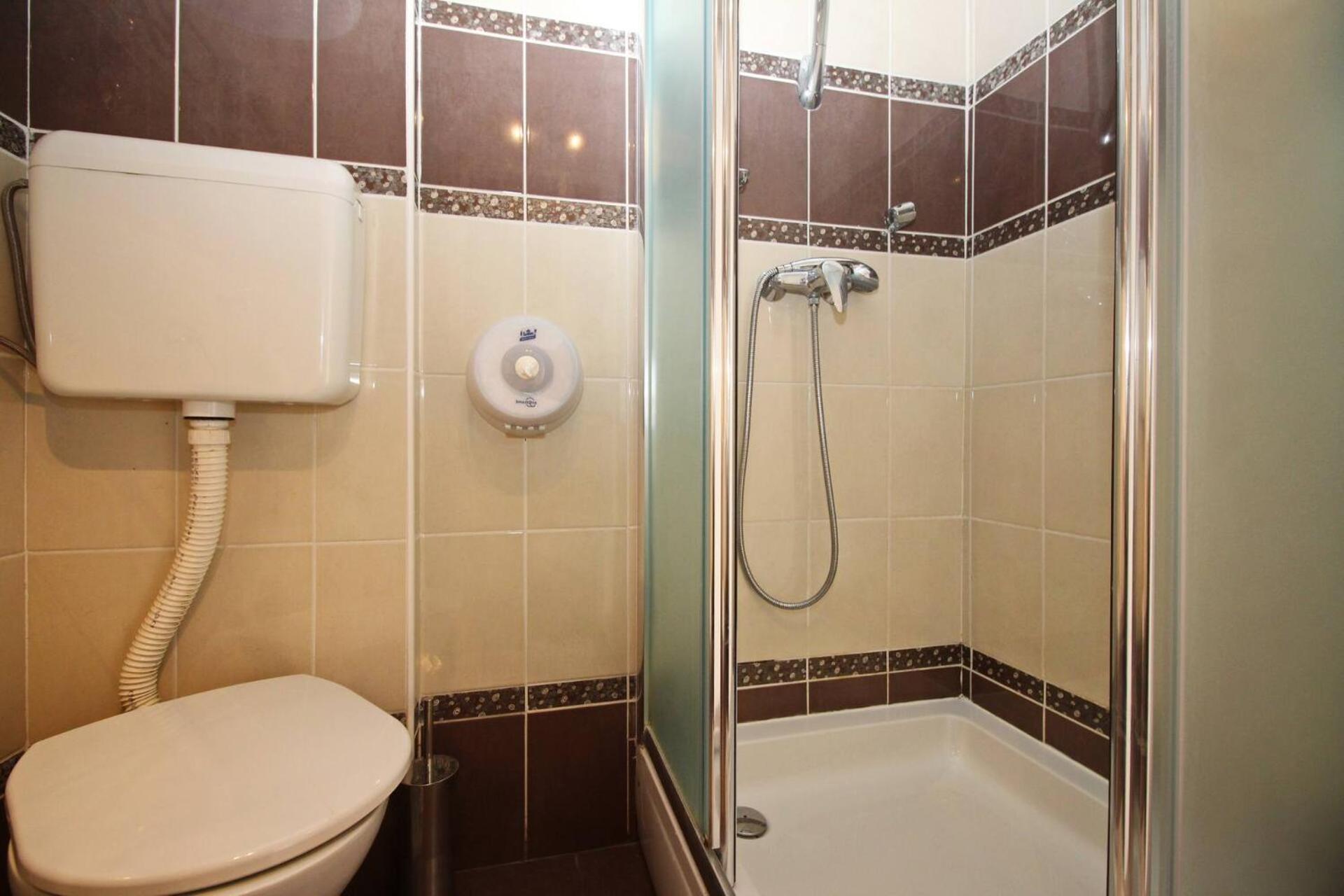 Apartment Fantov Old Town Residence Baska  Bagian luar foto